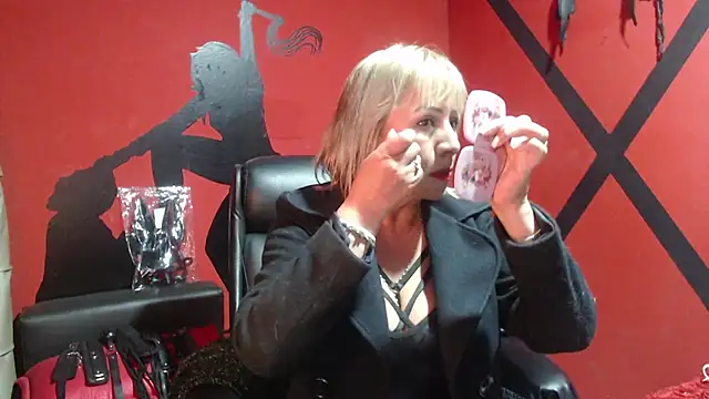 KLOE PIELL online show from 03/06/25, 08:59