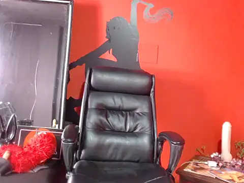 KLOE PIELL online show from 02/05/26, 09:19