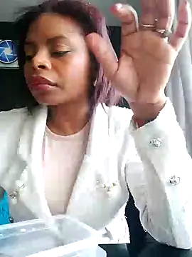 Snapshot of Lizeth_rey1 chatting on 01/06/25, 06:52 Lizeth rey1 online show from 01/06/25, 06:52