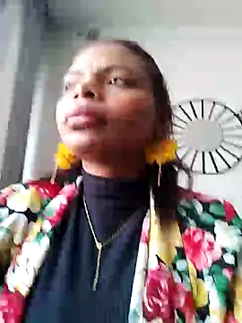 Snapshot of Lizeth_rey1 chatting on 01/13/25, 06:27 Lizeth rey1 online show from 01/13/25, 06:27