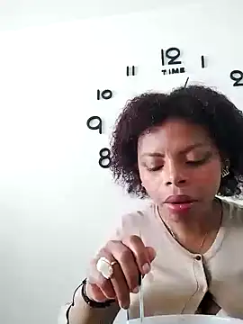 Snapshot of Lizeth_rey1 chatting on 02/05/25, 07:20 Lizeth rey1 online show from 02/05/25, 07:20