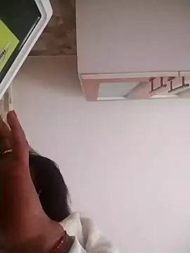 Snapshot of Lizeth_rey1 chatting on 02/15/25, 07:06 Lizeth rey1 online show from 02/15/25, 07:06