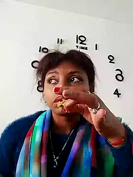 Snapshot of Lizeth_rey1 chatting on 02/16/25, 06:43 Lizeth rey1 online show from 02/16/25, 06:43