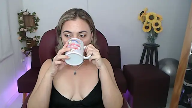Ghada milf online show from 05/17/26, 09:44