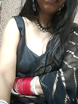 Aradhya-Sharma online show from 02/05/25, 03:34