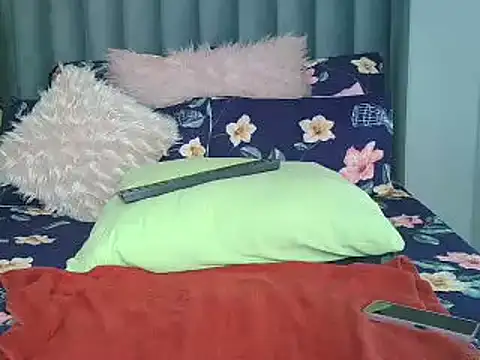 Snapshot of Amberbela chatting on 01/09/25, 05:13 Amberbela online show from 01/09/25, 05:13