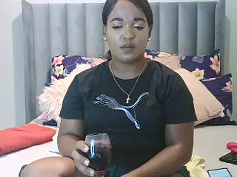 Snapshot of Amberbela chatting on 01/25/25, 05:51 Amberbela online show from 01/25/25, 05:51