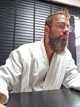 Snapshot of TRebelG chatting on 10/11/25, 09:19 TRebelG online show from 10/11/25, 09:19