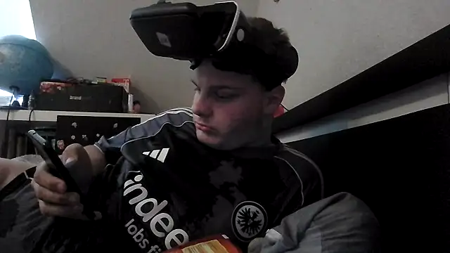 Snapshot of Nicolasjlhkjzl chatting on 04/30/26, 01:50 Nicolasjlhkjzl online show from 04/30/26, 01:50