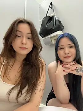 Peachy Dream online show from 07/04/26, 03:07