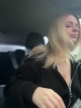 Love Bri online show from 12/17/25, 10:21