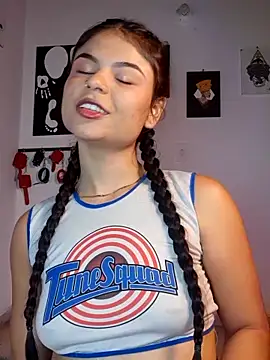 Cleo hills online show from 06/09/26, 03:34