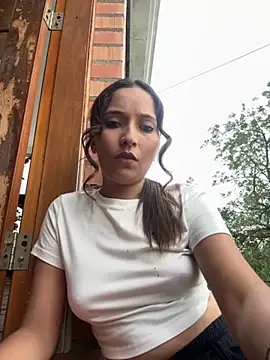 Penelope-Hot online show from 11/18/25, 09:08