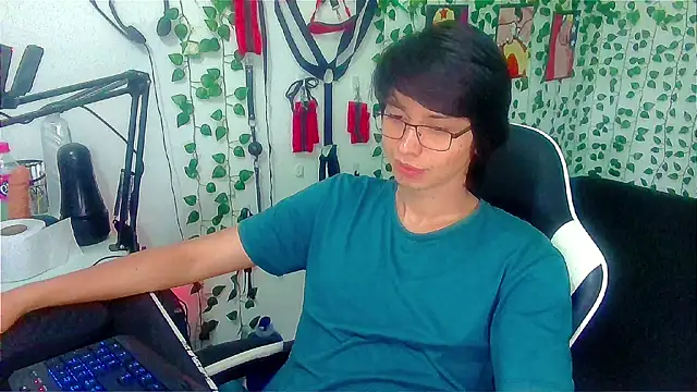 Andy gray online show from 04/17/26, 05:05