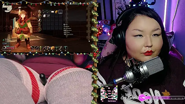 Snapshot of EmGreens chatting on 12/22/24, 09:33 EmGreens online show from 12/22/24, 09:33