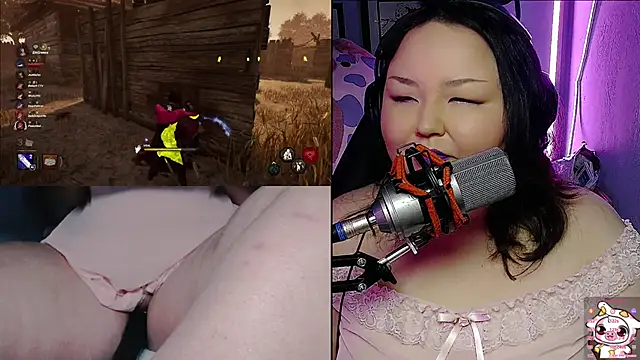 Snapshot of EmGreens chatting on 02/15/25, 08:00 EmGreens online show from 02/15/25, 08:00