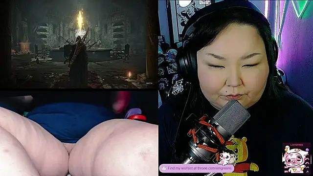 Snapshot of EmGreens chatting on 09/25/25, 03:10 EmGreens online show from 09/25/25, 03:10