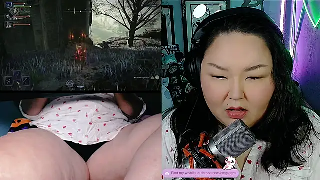 Snapshot of EmGreens chatting on 09/27/25, 02:27 EmGreens online show from 09/27/25, 02:27