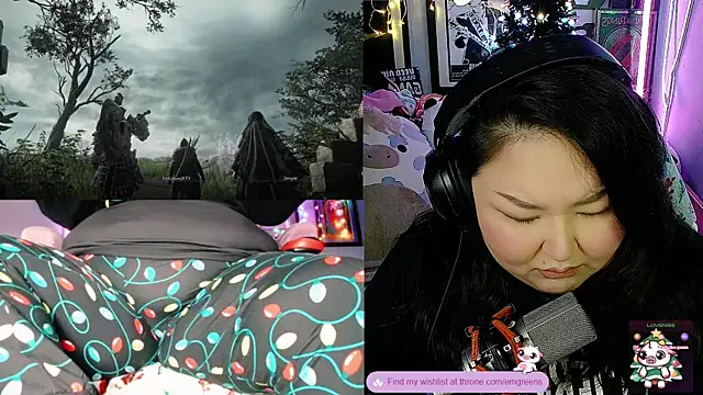 Snapshot of EmGreens chatting on 11/15/25, 03:04 EmGreens online show from 11/15/25, 03:04