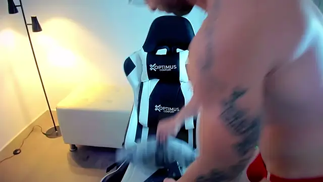 dafboy1 online show from 09/16/25, 03:13