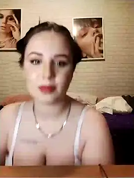 Snapshot of AdelinaJude chatting on 12/29/24, 08:37 AdelinaJude online show from 12/29/24, 08:37