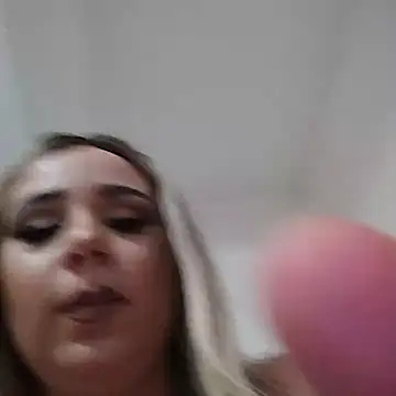 Snapshot of AdelinaJude chatting on 10/24/25, 09:33 AdelinaJude online show from 10/24/25, 09:33