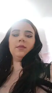 AdelinaJude online show from 06/18/26, 03:16