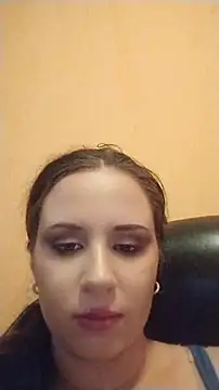 AdelinaJude online show from 08/08/26, 02:52