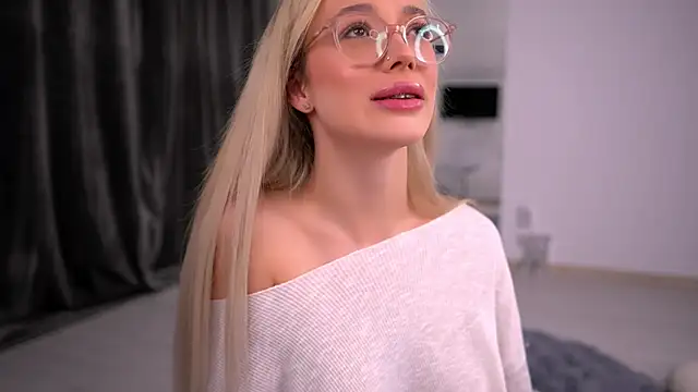 KylieJoyce online show from 01/10/26, 09:30