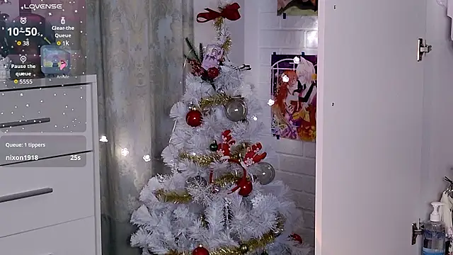 Snapshot of ValBae chatting on 02/15/26, 10:50 ValBae online show from 02/15/26, 10:50