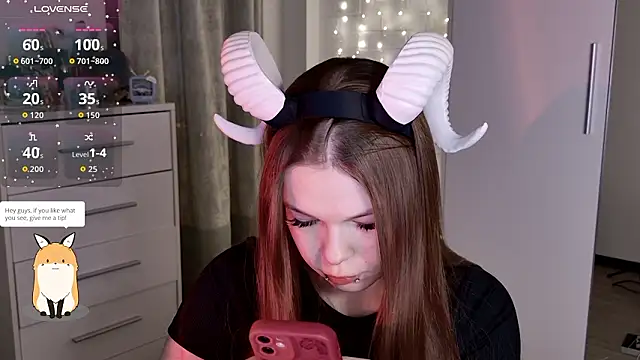 Snapshot of ValBae chatting on 02/21/26, 09:49 ValBae online show from 02/21/26, 09:49