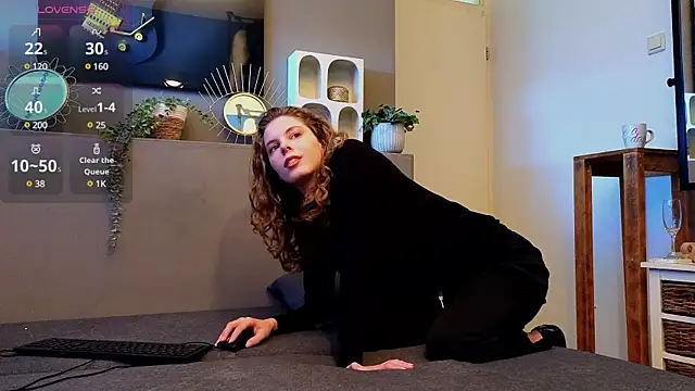 AyreenMoore online show from 03/20/25, 12:53