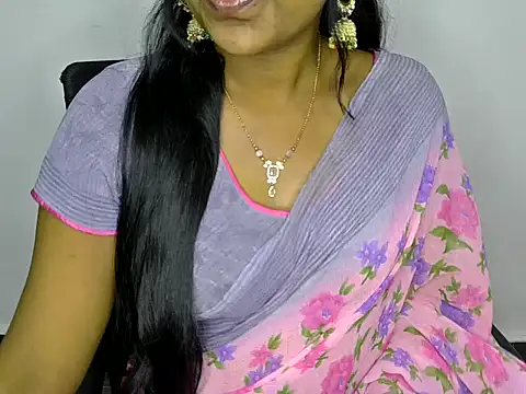 shila20 online show from 03/19/25, 11:28