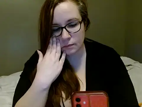 Snapshot of KayleeHollyxxx chatting on 02/01/25, 09:00 KayleeHollyxxx online show from 02/01/25, 09:00