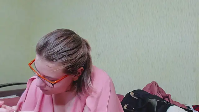 Snapshot of Seductive_She_Wolf chatting on 01/19/25, 10:17 Seductive She Wolf online show from 01/19/25, 10:17