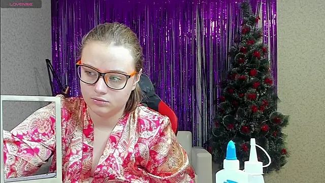 Snapshot of Seductive_She_Wolf chatting on 01/20/25, 11:56 Seductive She Wolf online show from 01/20/25, 11:56
