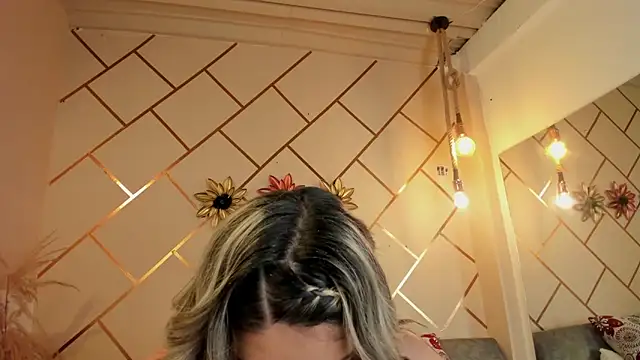 marianeporter   online show from 03/21/26, 05:01