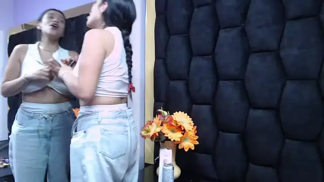 Snapshot of Sarah_Hornny chatting on 01/10/25, 02:57 Sarah Hornny online show from 01/10/25, 02:57