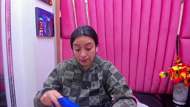 Sarah Hornny online show from 02/15/26, 03:03