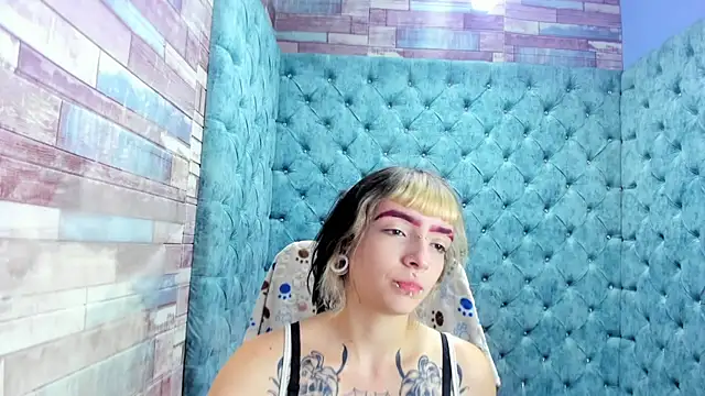 Snapshot of Samantha_Smiith chatting on 01/18/26, 04:05 Samantha Smiith online show from 01/18/26, 04:05