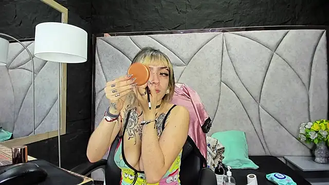 Snapshot of Samantha_Smiith chatting on 02/10/26, 04:16 Samantha Smiith online show from 02/10/26, 04:16