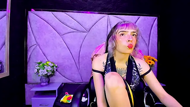 Samantha Smiith online show from 05/13/26, 03:48