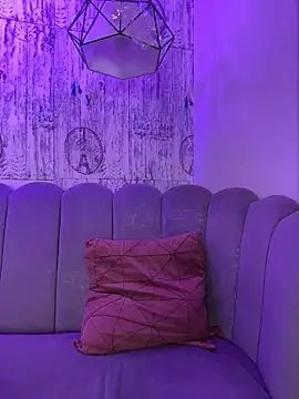 AbyThompson online show from 12/15/25, 03:27