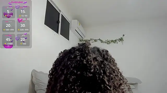 ashley lemus online show from 11/06/25, 01:17