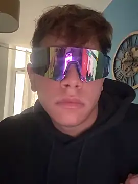 Snapshot of calleaaaa chatting on 11/14/25, 08:46 calleaaaa online show from 11/14/25, 08:46