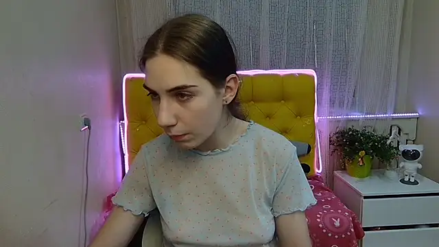 Snapshot of NikaStark_ chatting on 01/27/25, 10:27 NikaStark online show from 01/27/25, 10:27