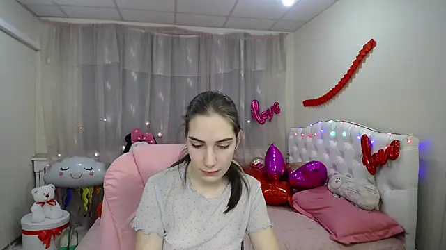 Snapshot of NikaStark_ chatting on 02/03/25, 10:32 NikaStark online show from 02/03/25, 10:32