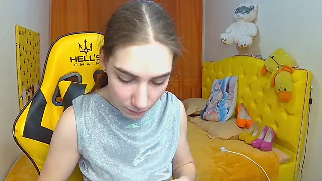 Snapshot of NikaStark_ chatting on 02/05/25, 07:20 NikaStark online show from 02/05/25, 07:20