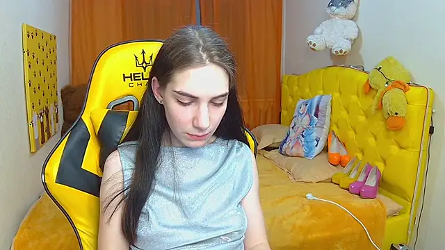 Snapshot of NikaStark_ chatting on 02/06/25, 01:49 NikaStark online show from 02/06/25, 01:49