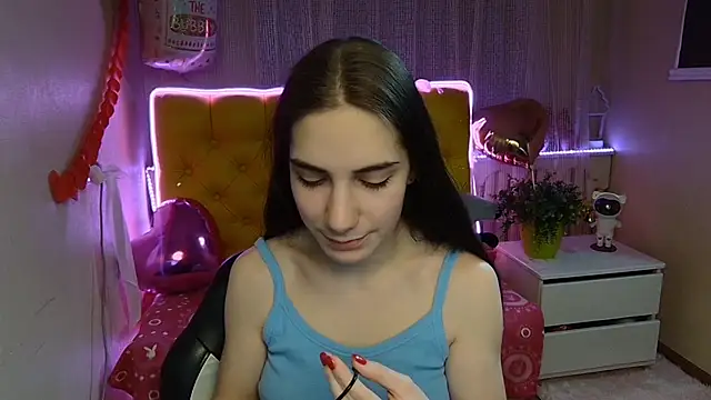 Snapshot of NikaStark_ chatting on 02/12/25, 01:30 NikaStark online show from 02/12/25, 01:30